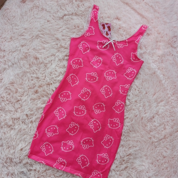 😵Hello Kitty slinky bodycon kawaii lace trim hot pink nwt summer ready dress - Picture 4 of 10
